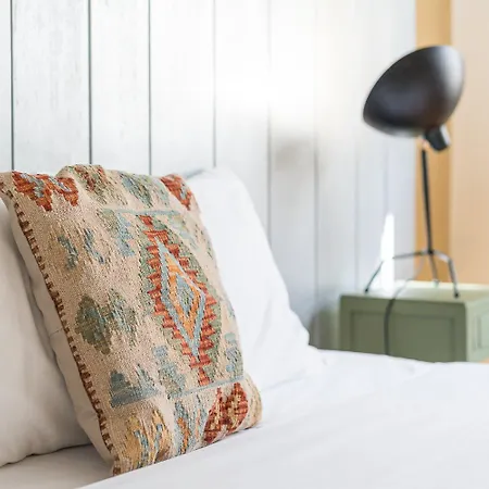 Guestready - Riber Apts Oporto